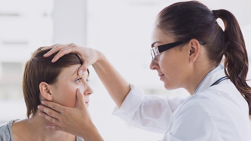 Red-eye treatment methods