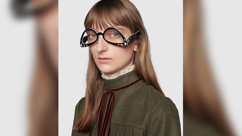 Inverted cat-eye glasses