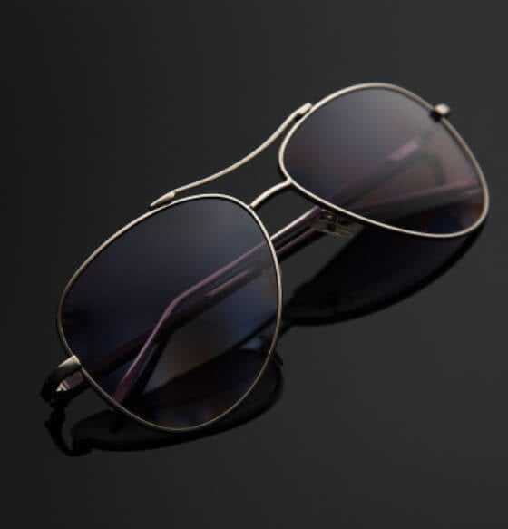 Mirrored polarised sunglasses